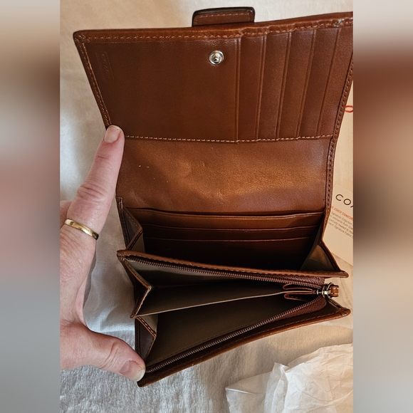 Coach Signature 'C' Jacquard & Leather Soho Buckle Wallet & Dust Bag NWOT 2008 - Picture 6 of 10